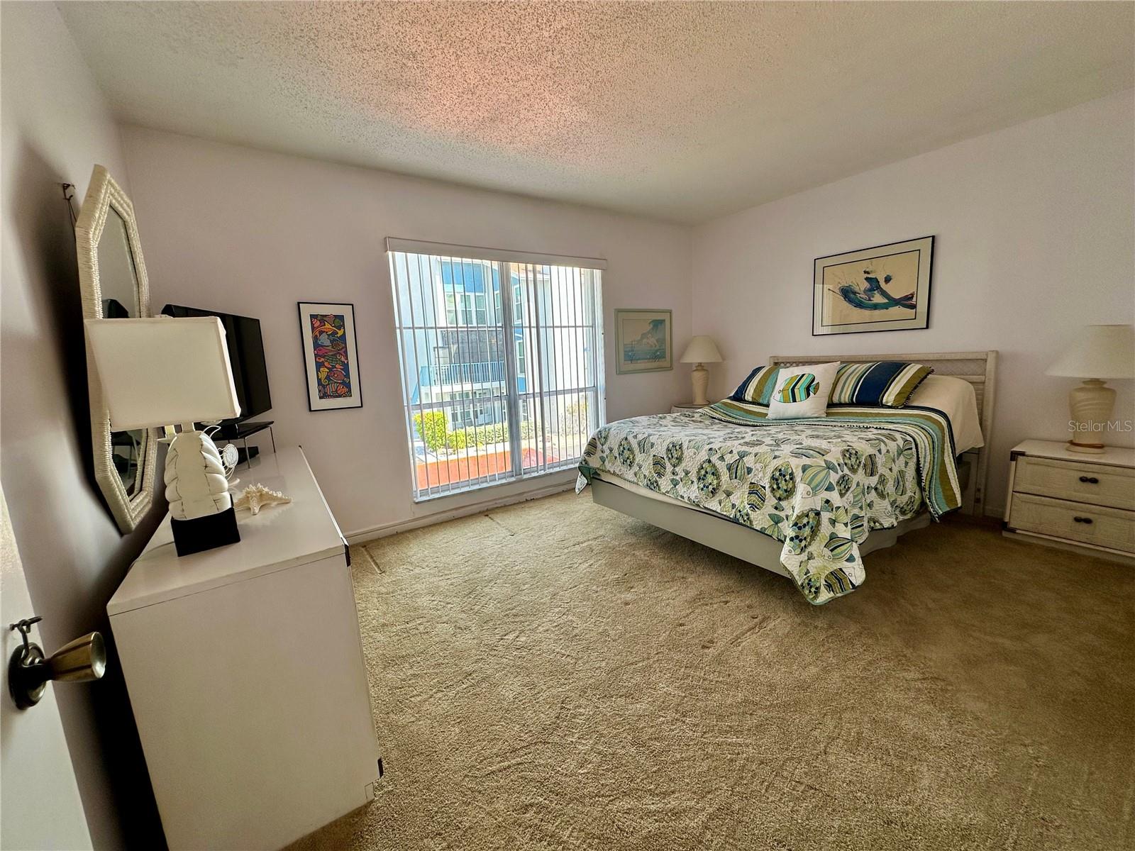 Image 16 of 26 For 320 Medallion Boulevard G