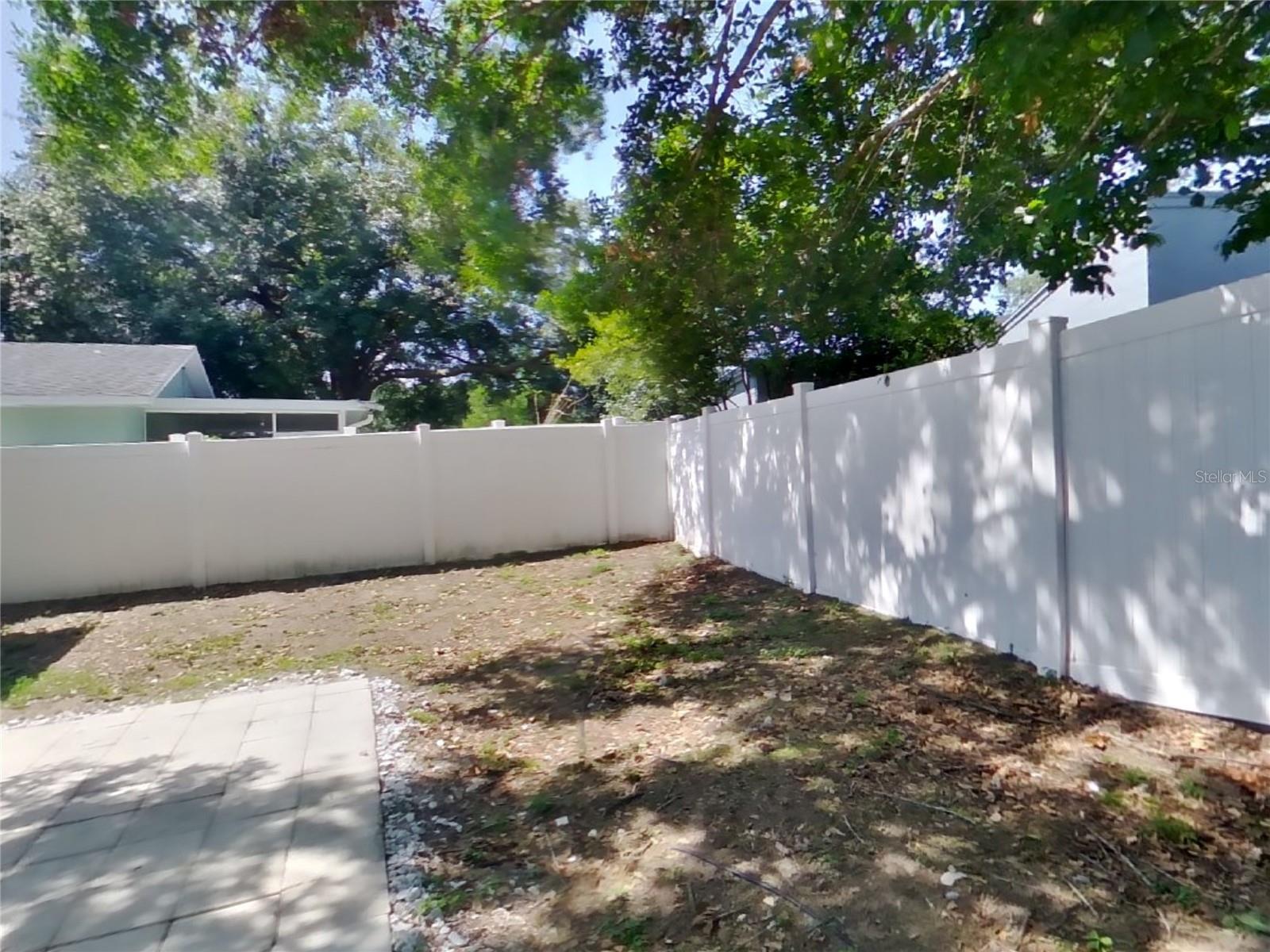 Image 15 of 15 For 4409 Venice Drive