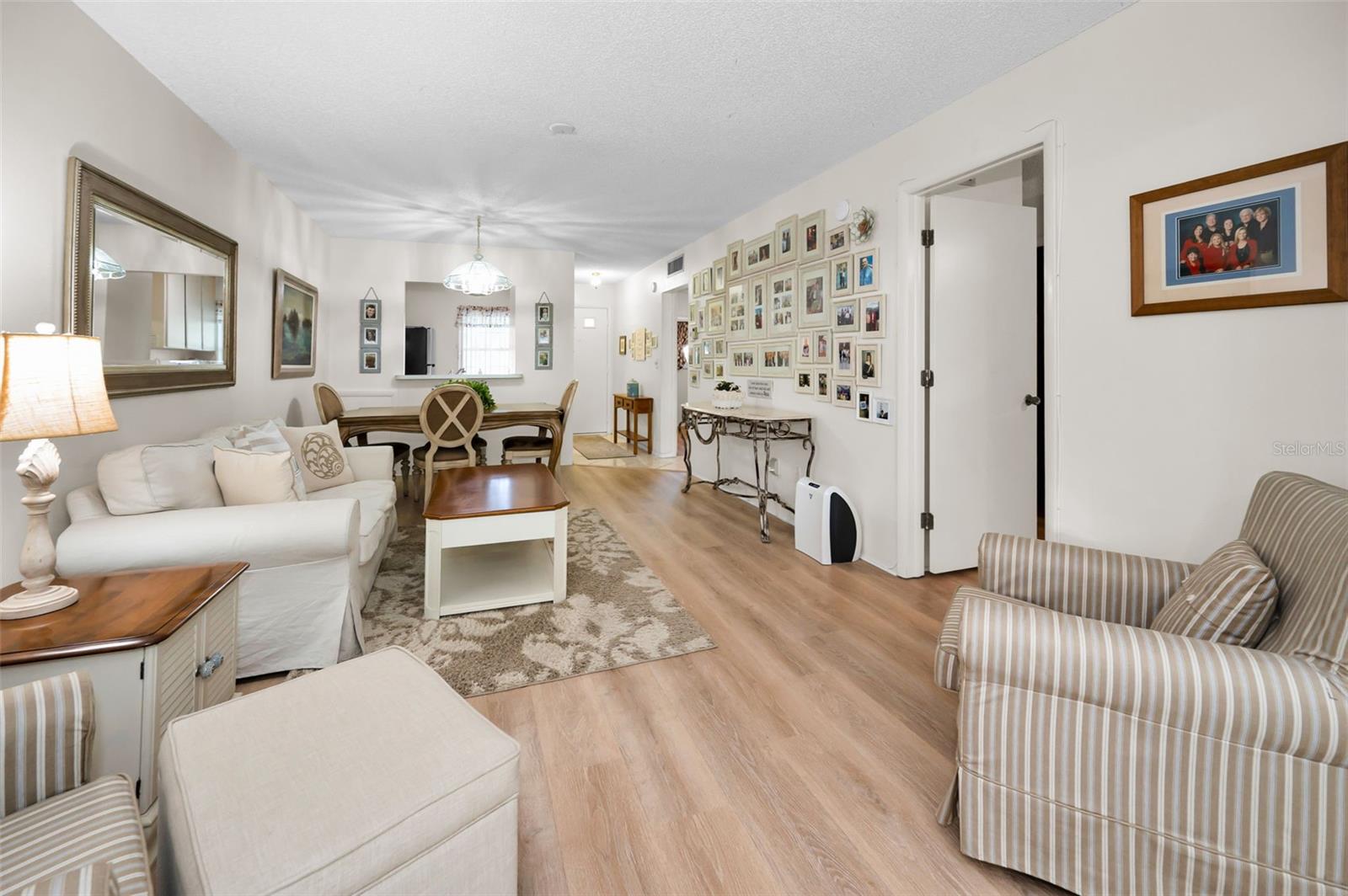 Image 10 of 49 For 3126 Highlands Boulevard 3126