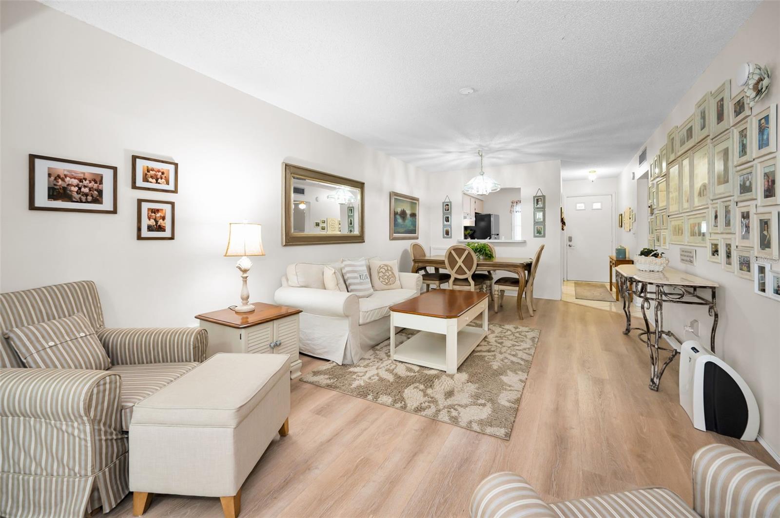Image 11 of 49 For 3126 Highlands Boulevard 3126