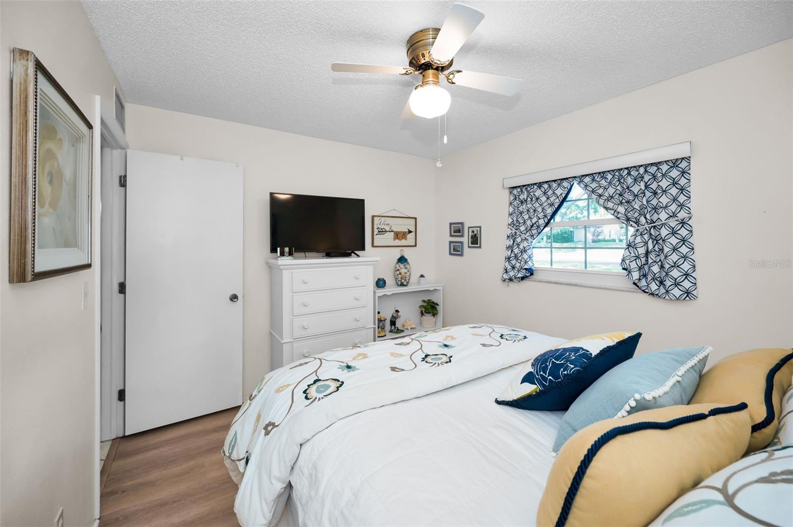 Image 19 of 49 For 3126 Highlands Boulevard 3126