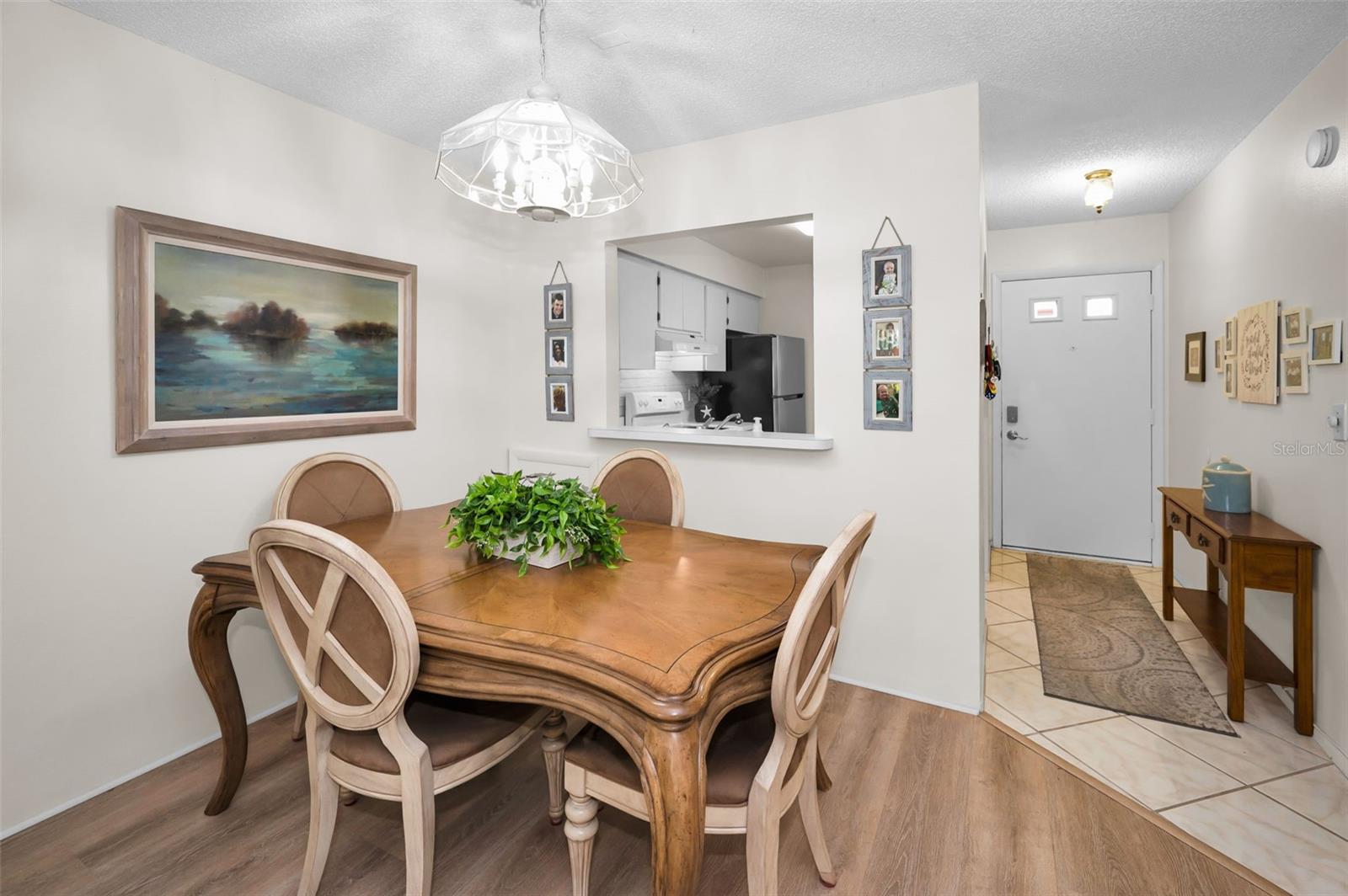 Image 7 of 49 For 3126 Highlands Boulevard 3126