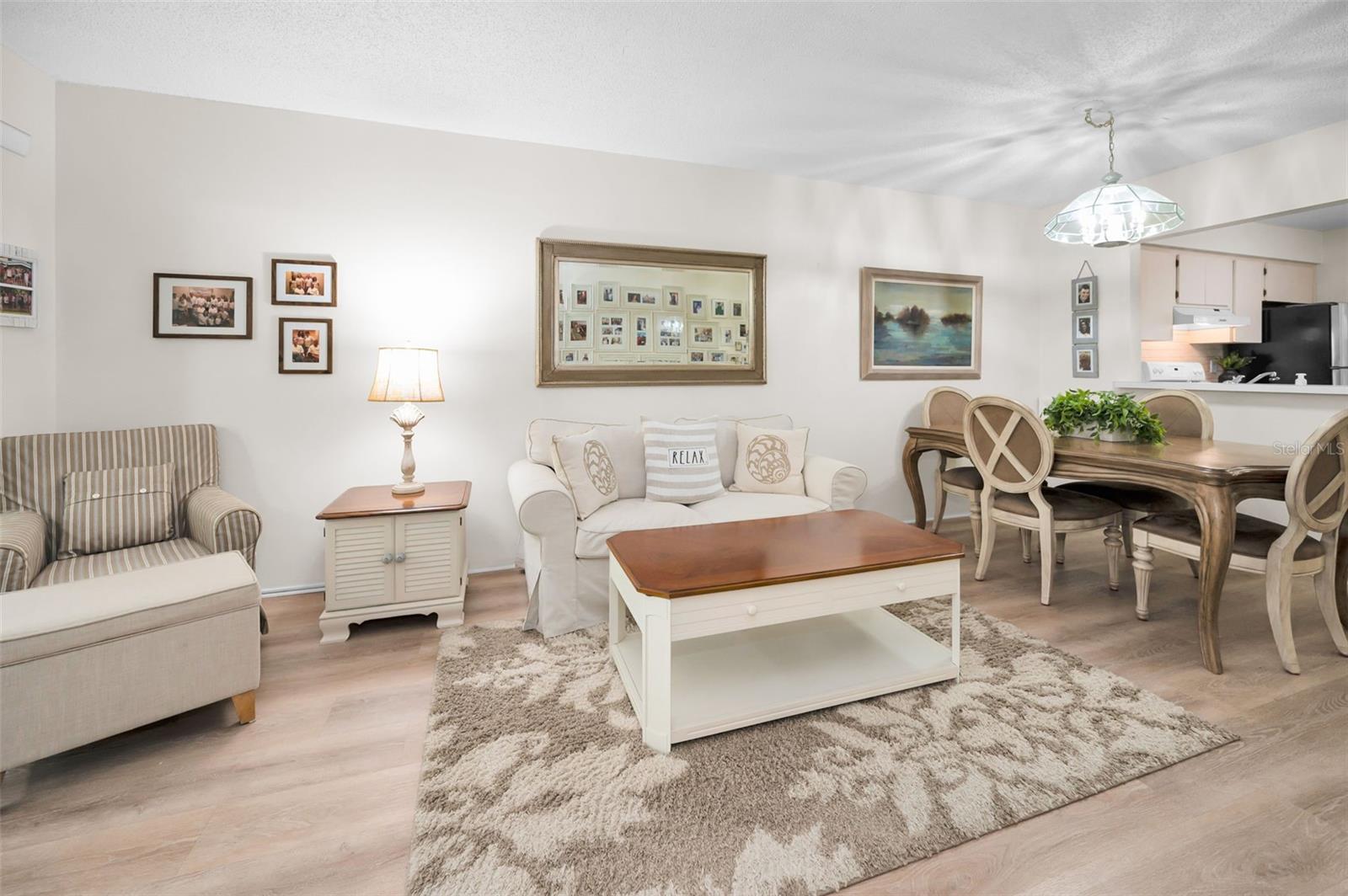 Image 8 of 49 For 3126 Highlands Boulevard 3126