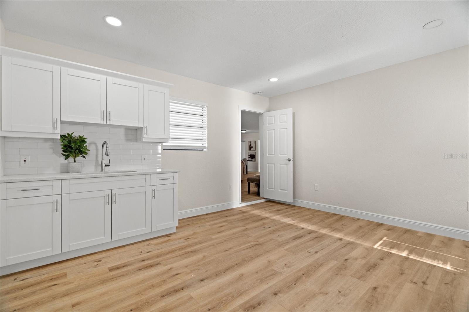 Image 12 of 31 For 4549 Ontario Drive