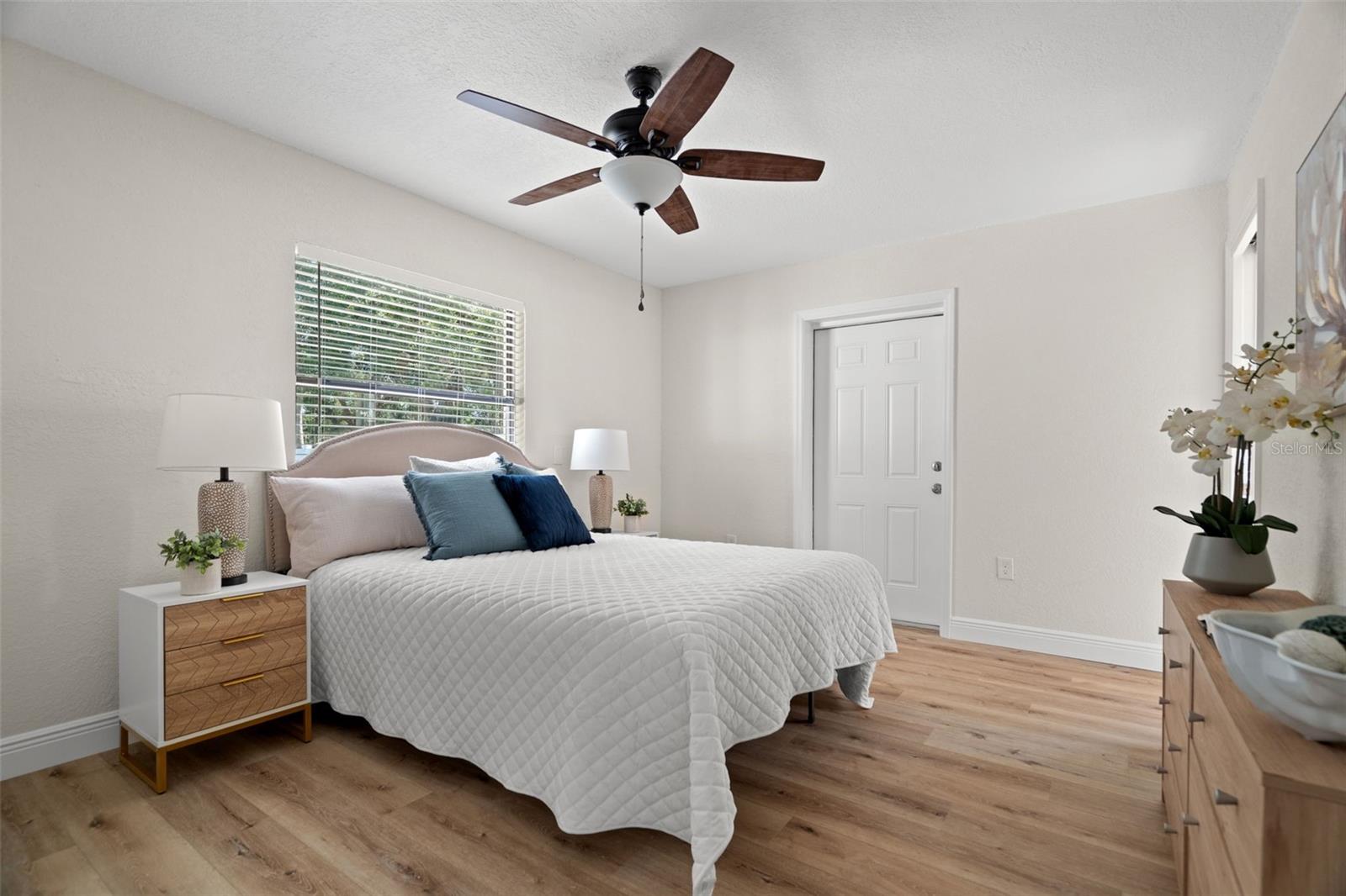 Image 13 of 31 For 4549 Ontario Drive