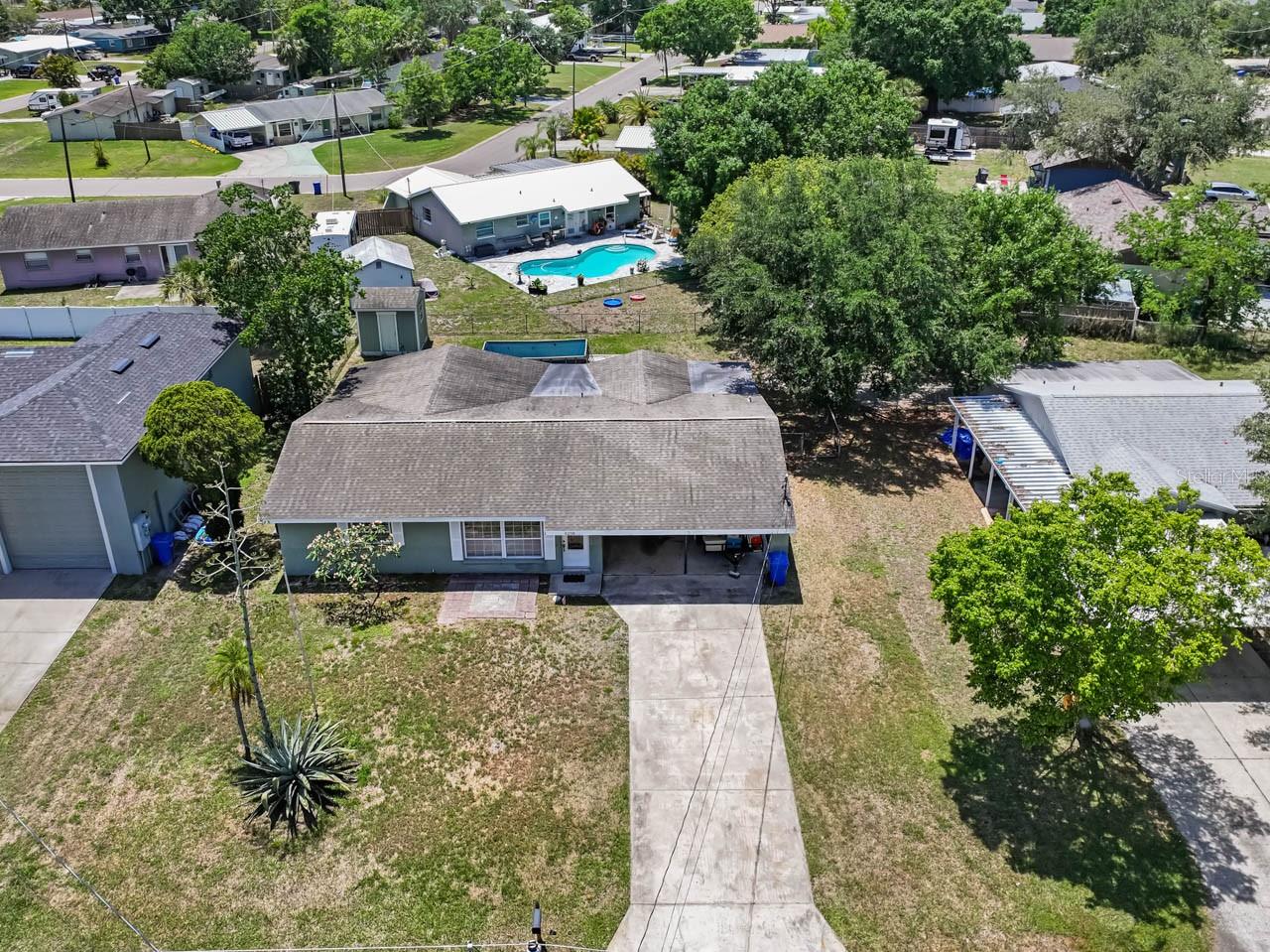 Listing photo id 17 for 6208 Florida Circle E