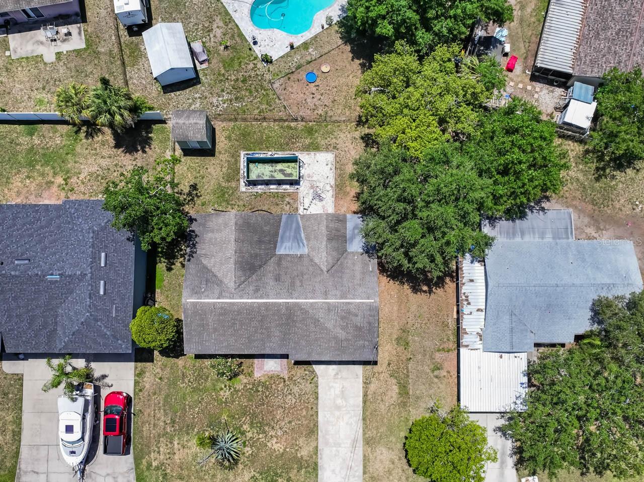 Listing photo id 18 for 6208 Florida Circle E