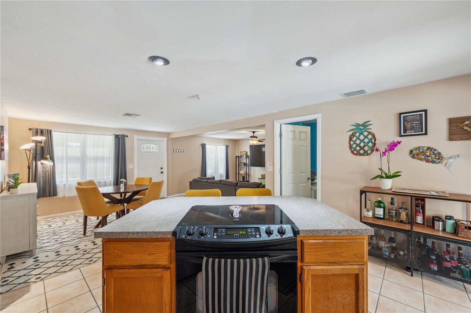 Image 13 of 48 For 8497 Portulaca Avenue