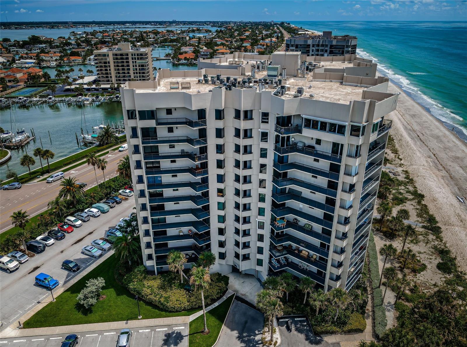 Image 3 of 100 For 1600 Gulf Boulevard 514