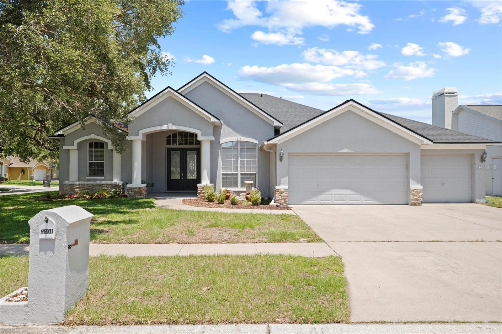 Details for 4401 Arranmore Circle, VALRICO, FL 33596