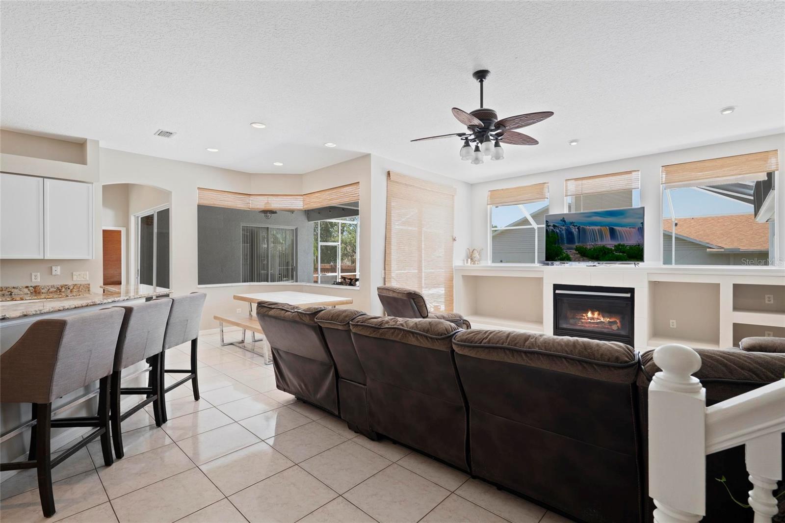 Image 13 of 43 For 4401 Arranmore Circle