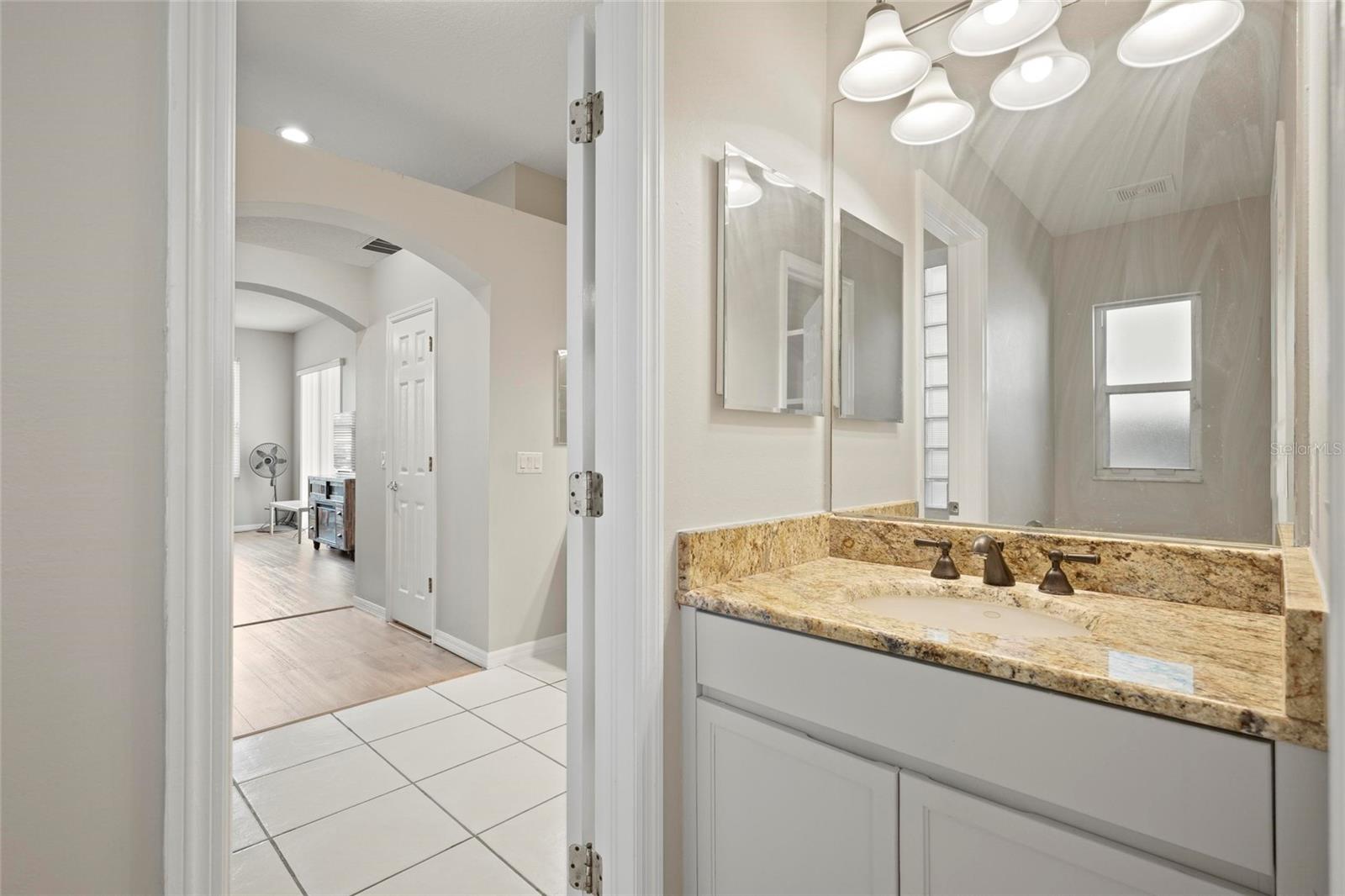 Image 18 of 43 For 4401 Arranmore Circle