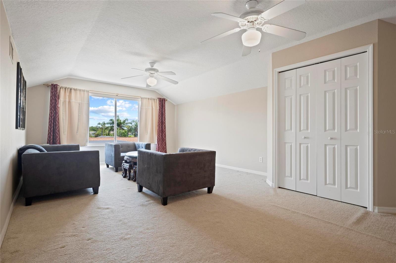 Image 21 of 43 For 4401 Arranmore Circle