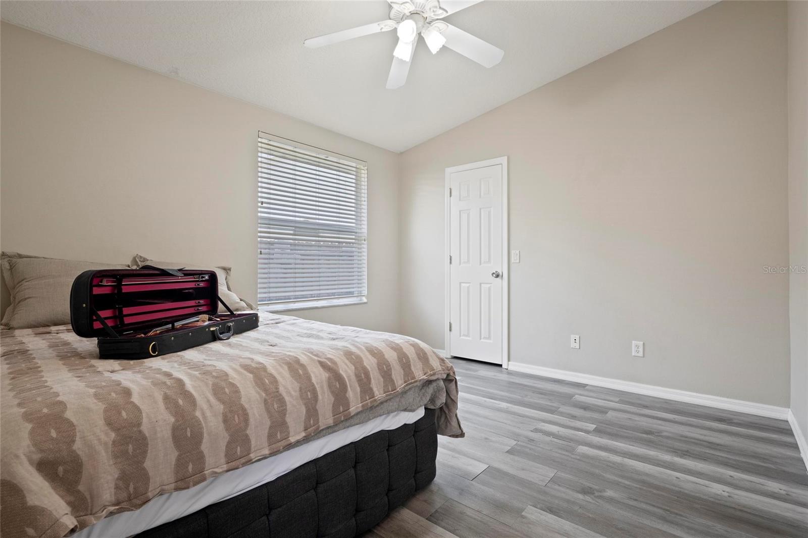 Image 30 of 43 For 4401 Arranmore Circle