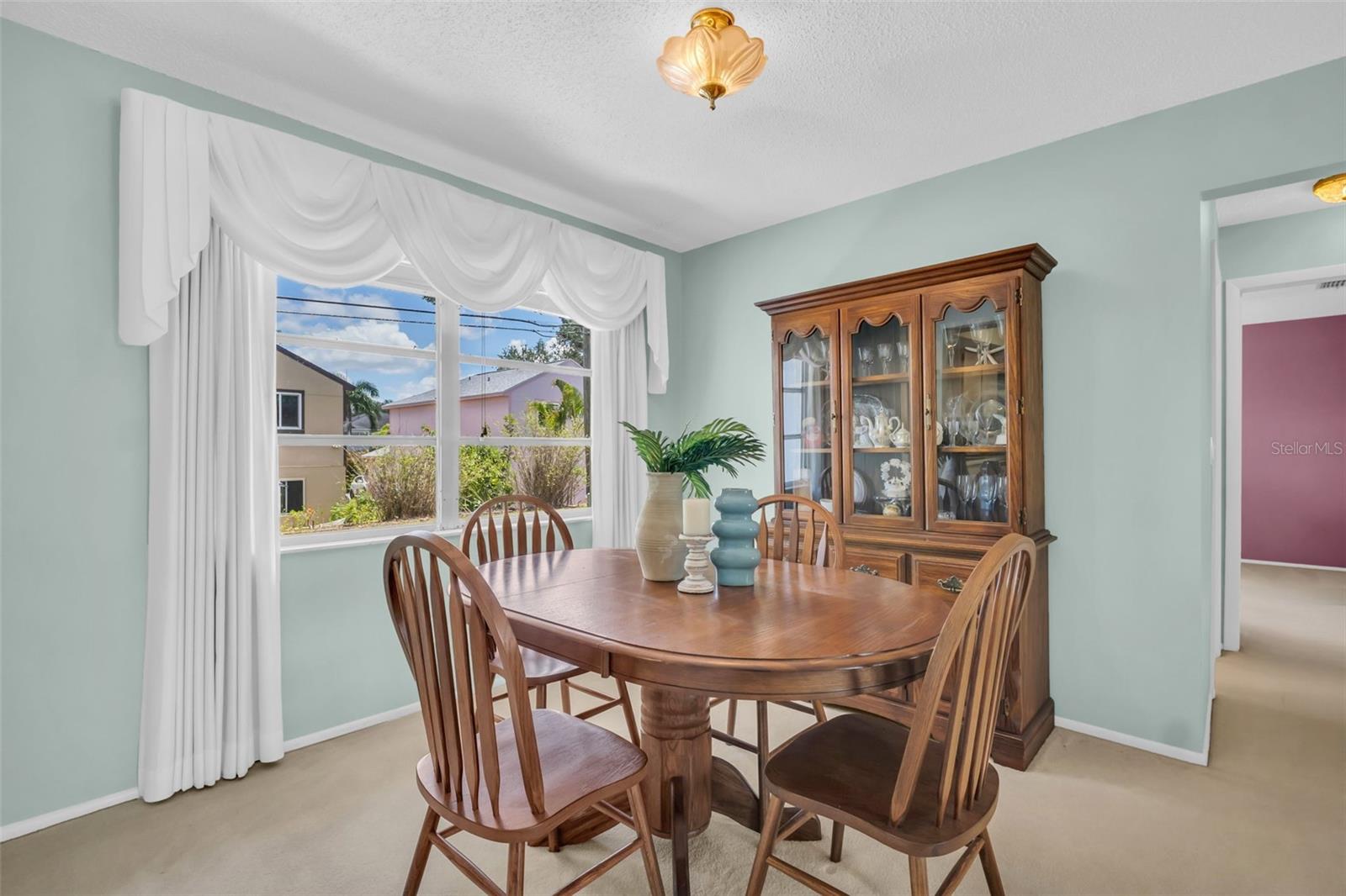 Image 8 of 46 For 2113 Malcolm Drive