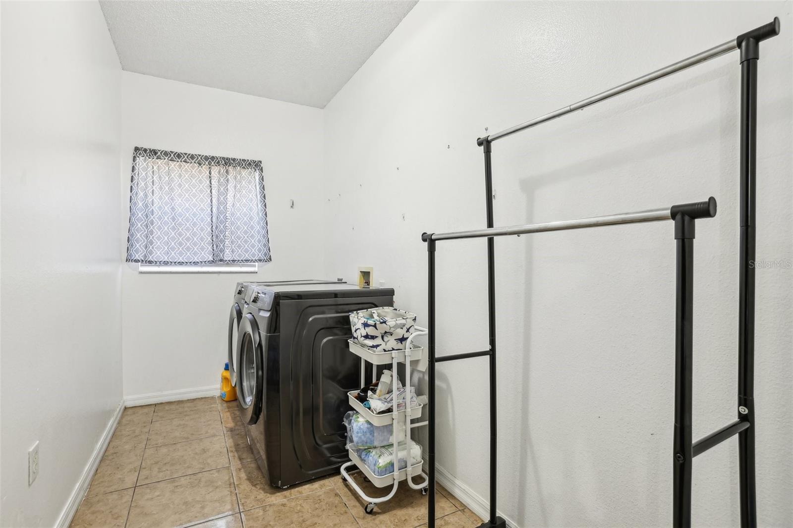 Image 18 of 37 For 4422 Evergreen Forest Loop