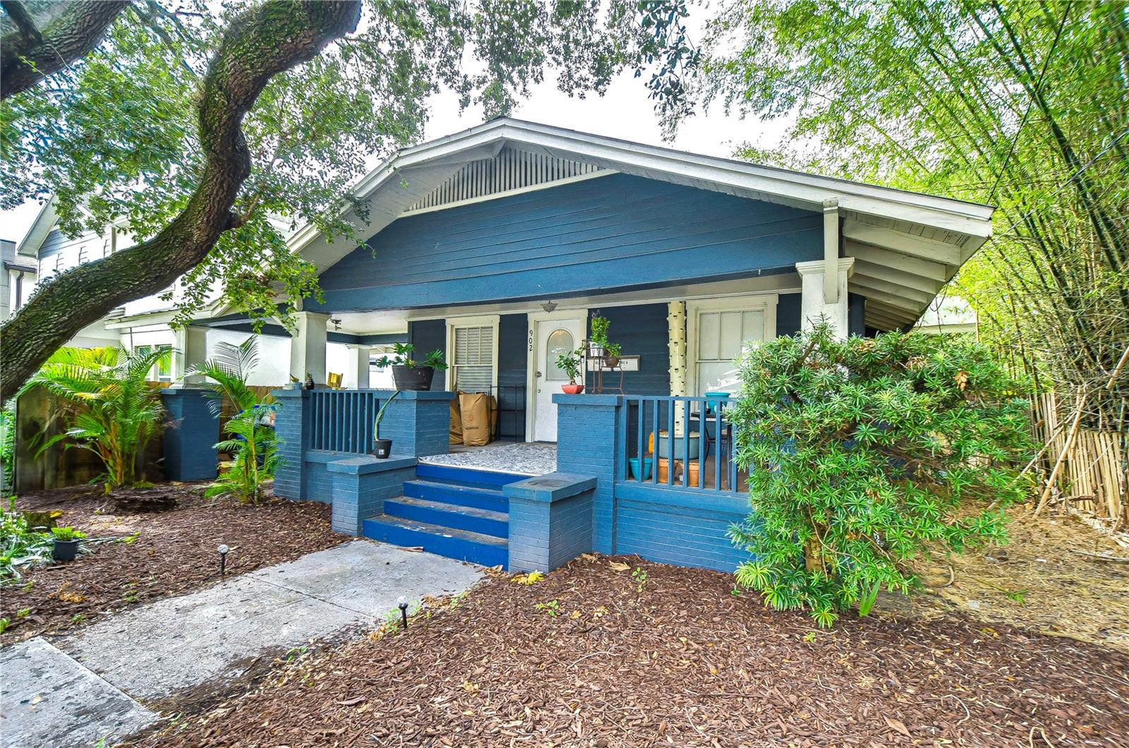 Image 2 of 41 For 902 Columbus Drive