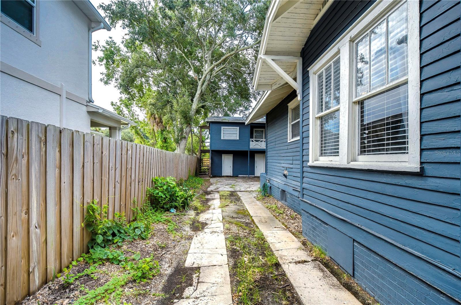 Image 20 of 41 For 902 Columbus Drive