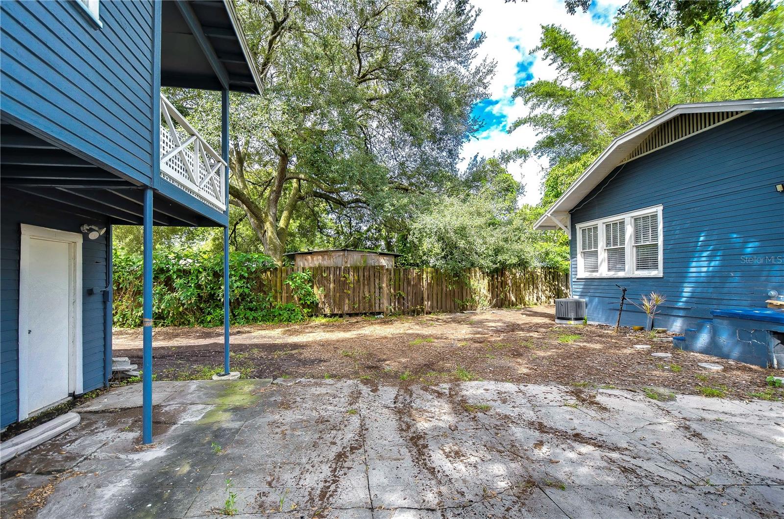 Image 39 of 41 For 902 Columbus Drive