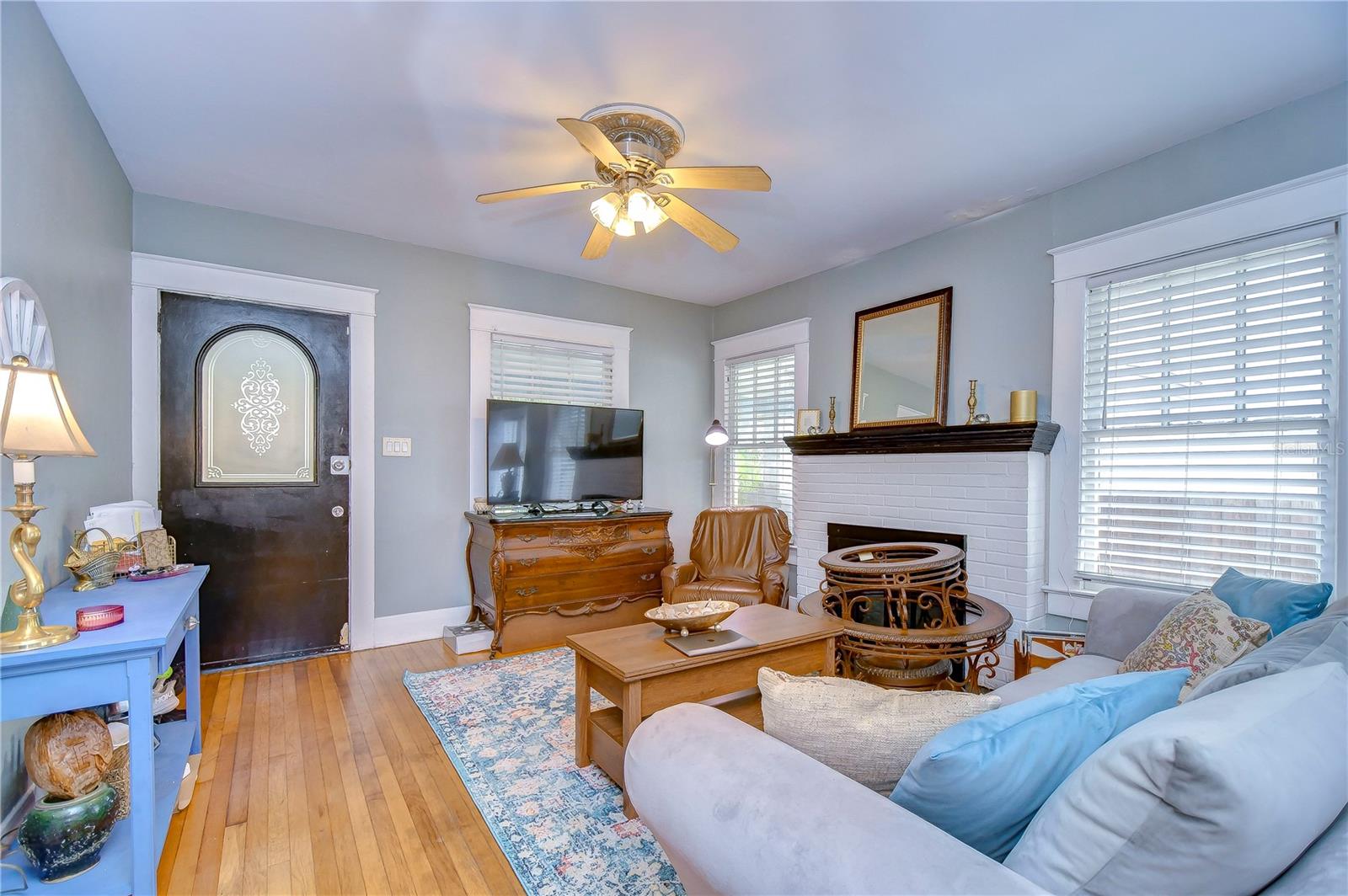 Image 4 of 41 For 902 Columbus Drive