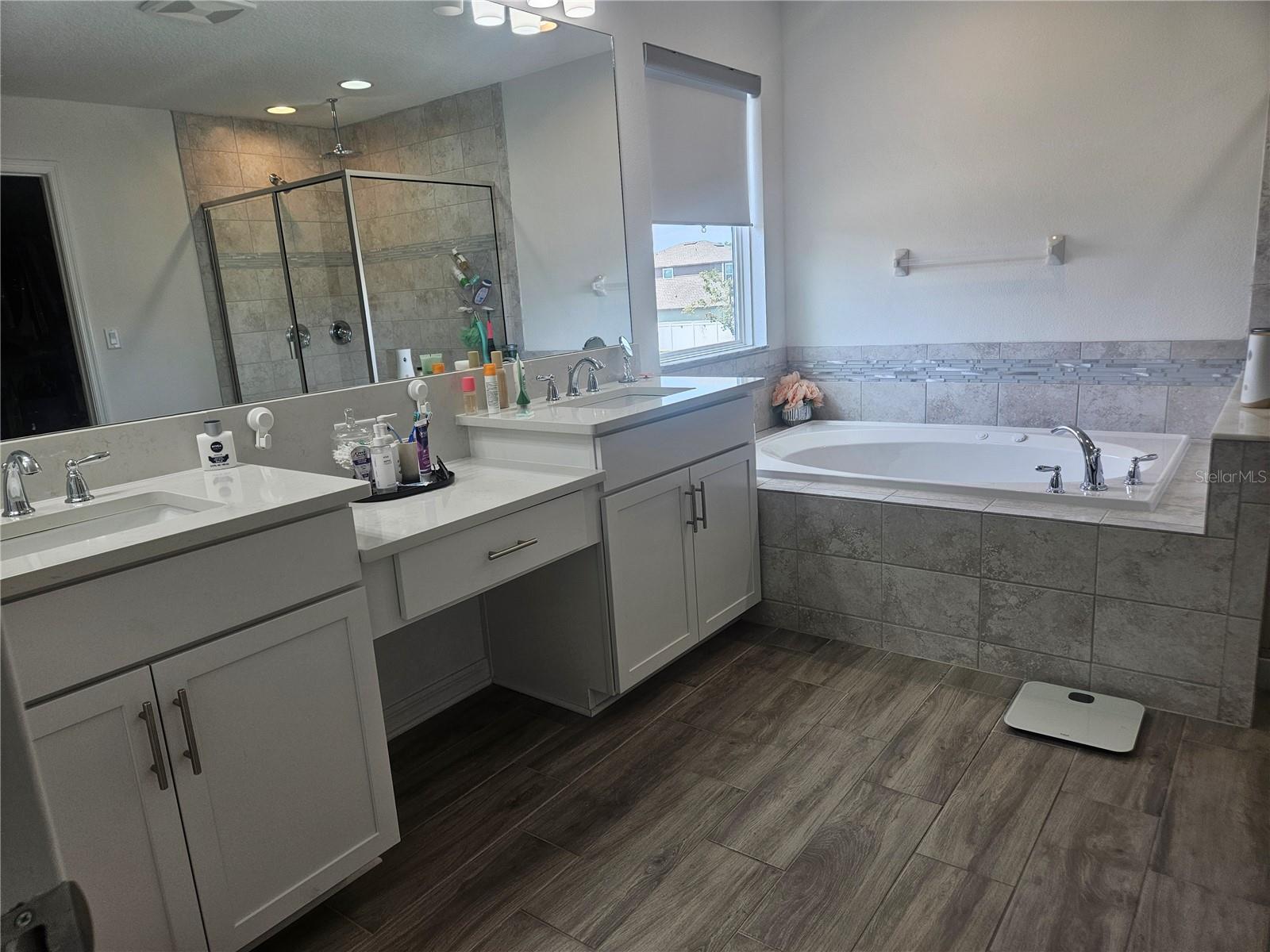 Image 15 of 20 For 13389 Sage Hollow Avenue