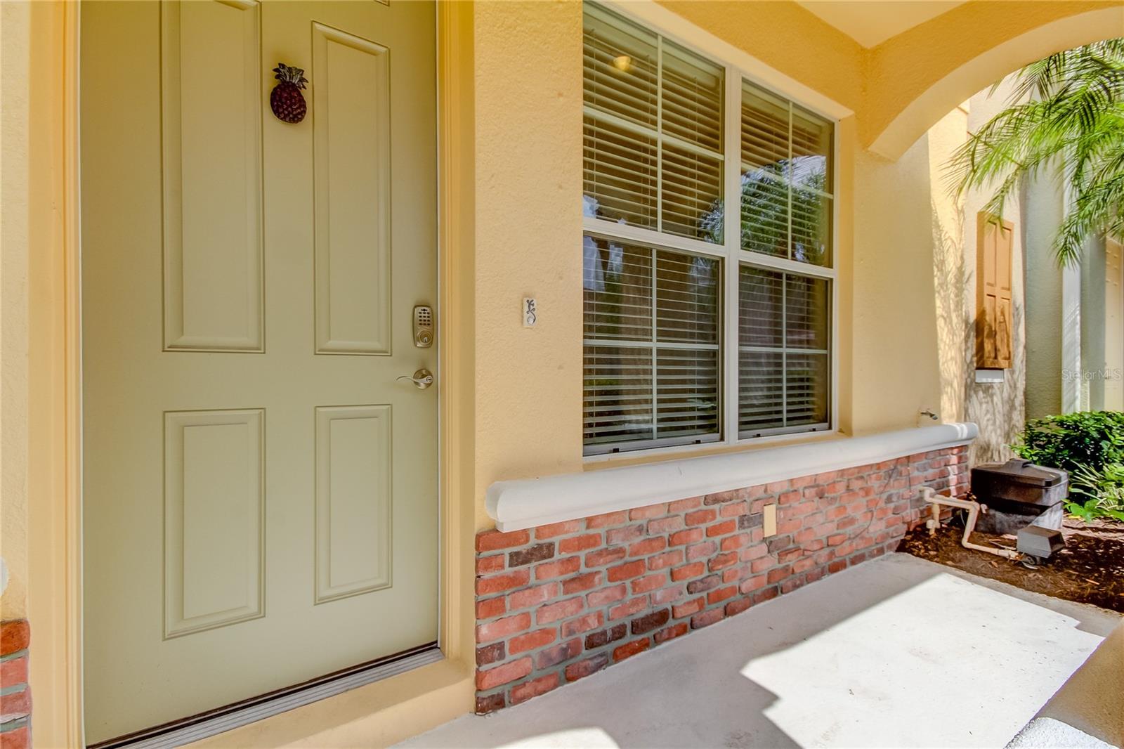 Image 3 of 35 For 12616 Carlby Circle