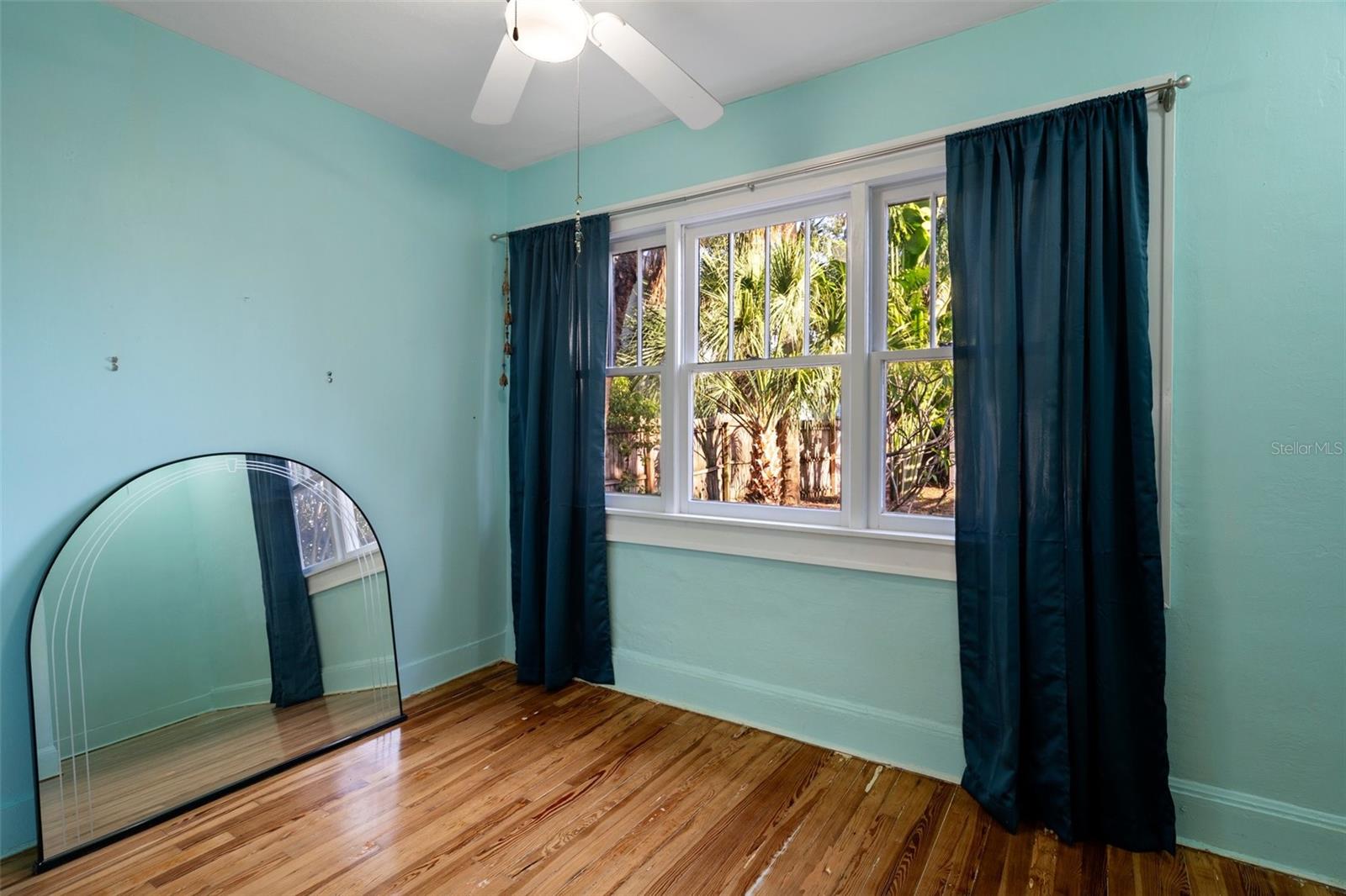 Image 30 of 49 For 132 21st Avenue S