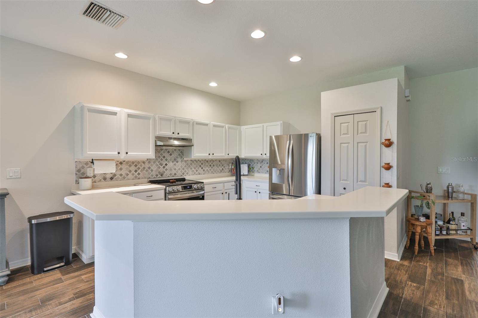 Image 11 of 48 For 1129 Emerald Hill Way