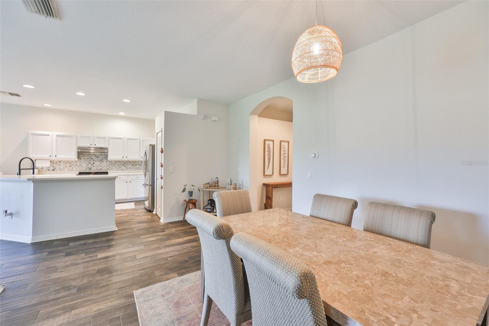Image 16 of 48 For 1129 Emerald Hill Way