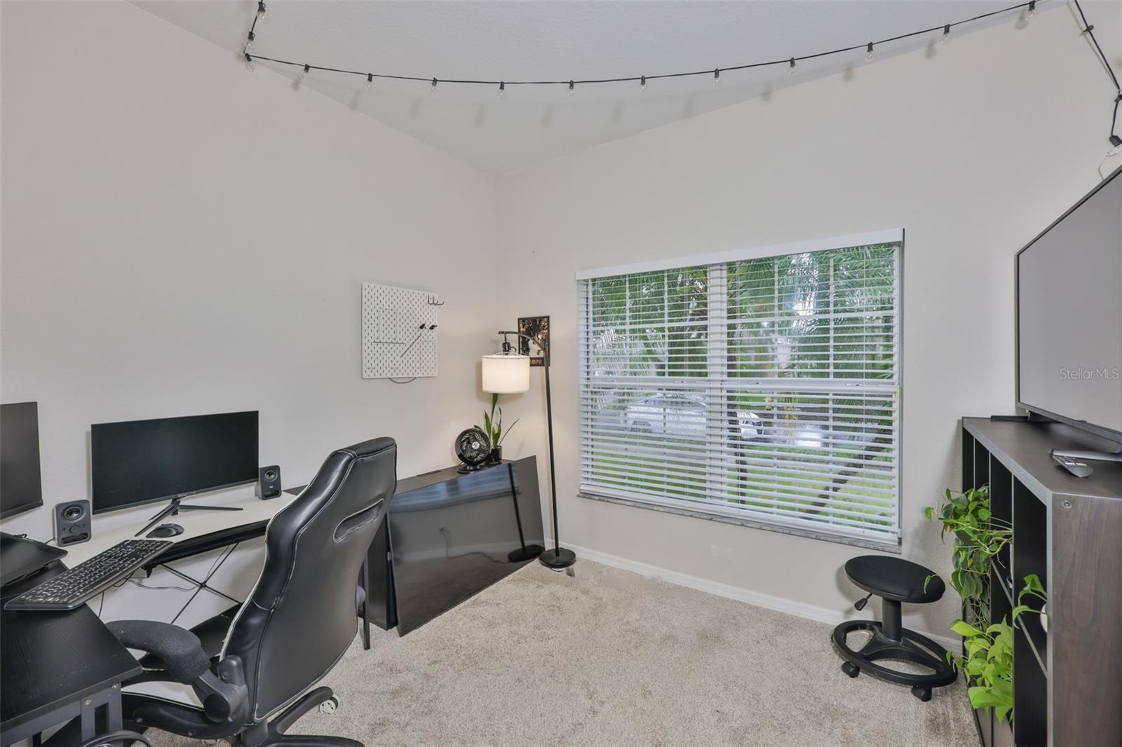 Image 23 of 48 For 1129 Emerald Hill Way