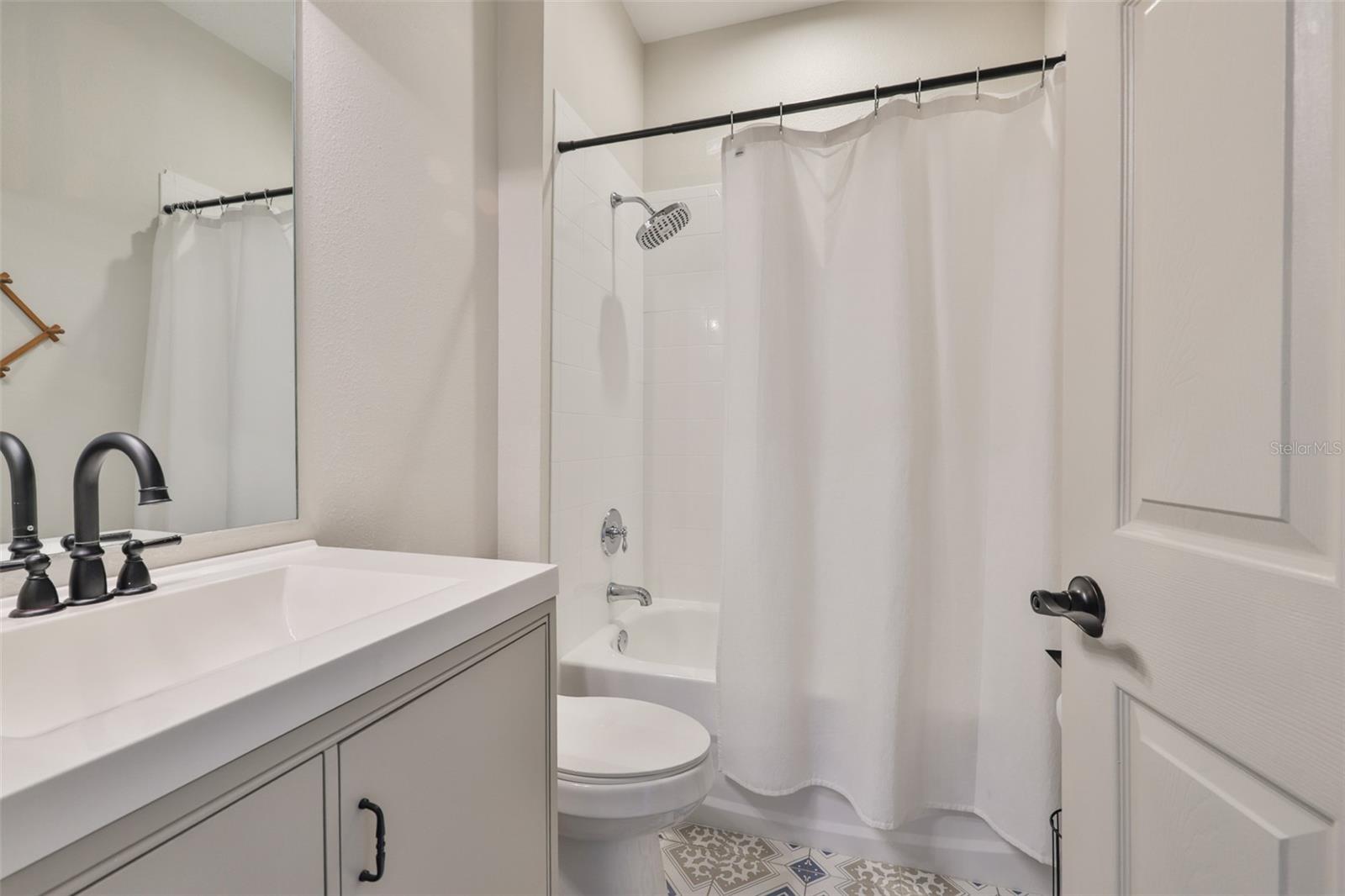 Image 28 of 48 For 1129 Emerald Hill Way