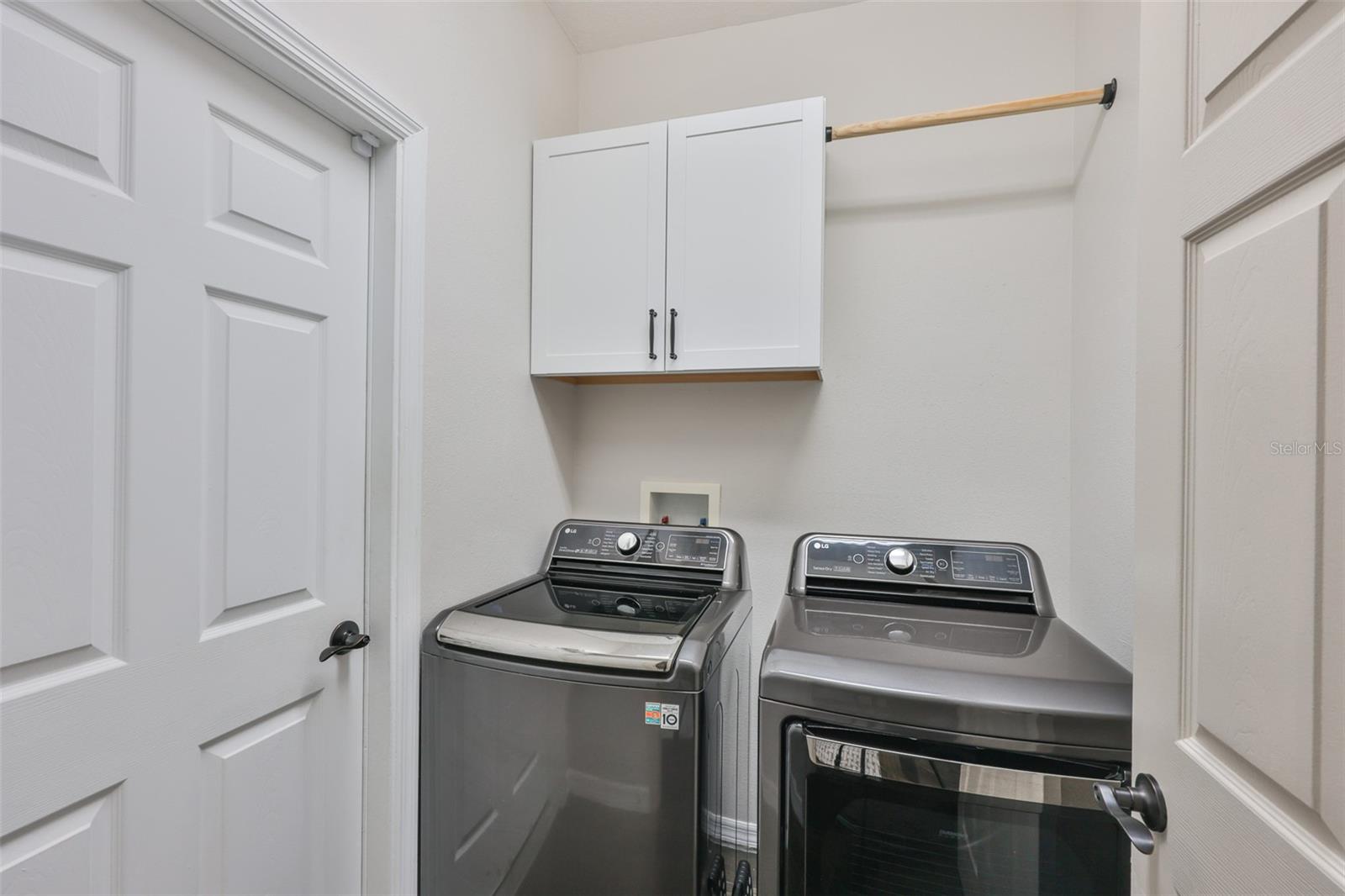Image 29 of 48 For 1129 Emerald Hill Way