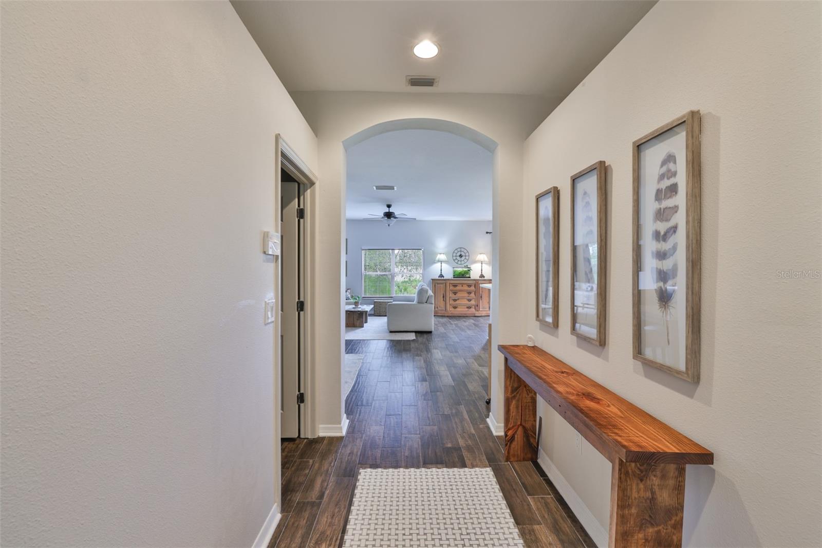 Image 3 of 48 For 1129 Emerald Hill Way