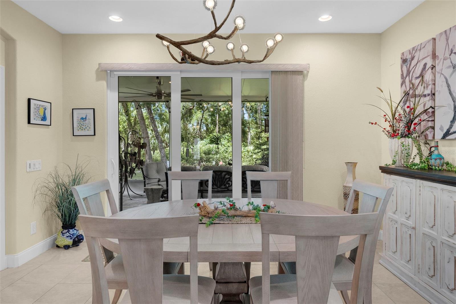 Image 12 of 59 For 8562 Acorn Ridge Court
