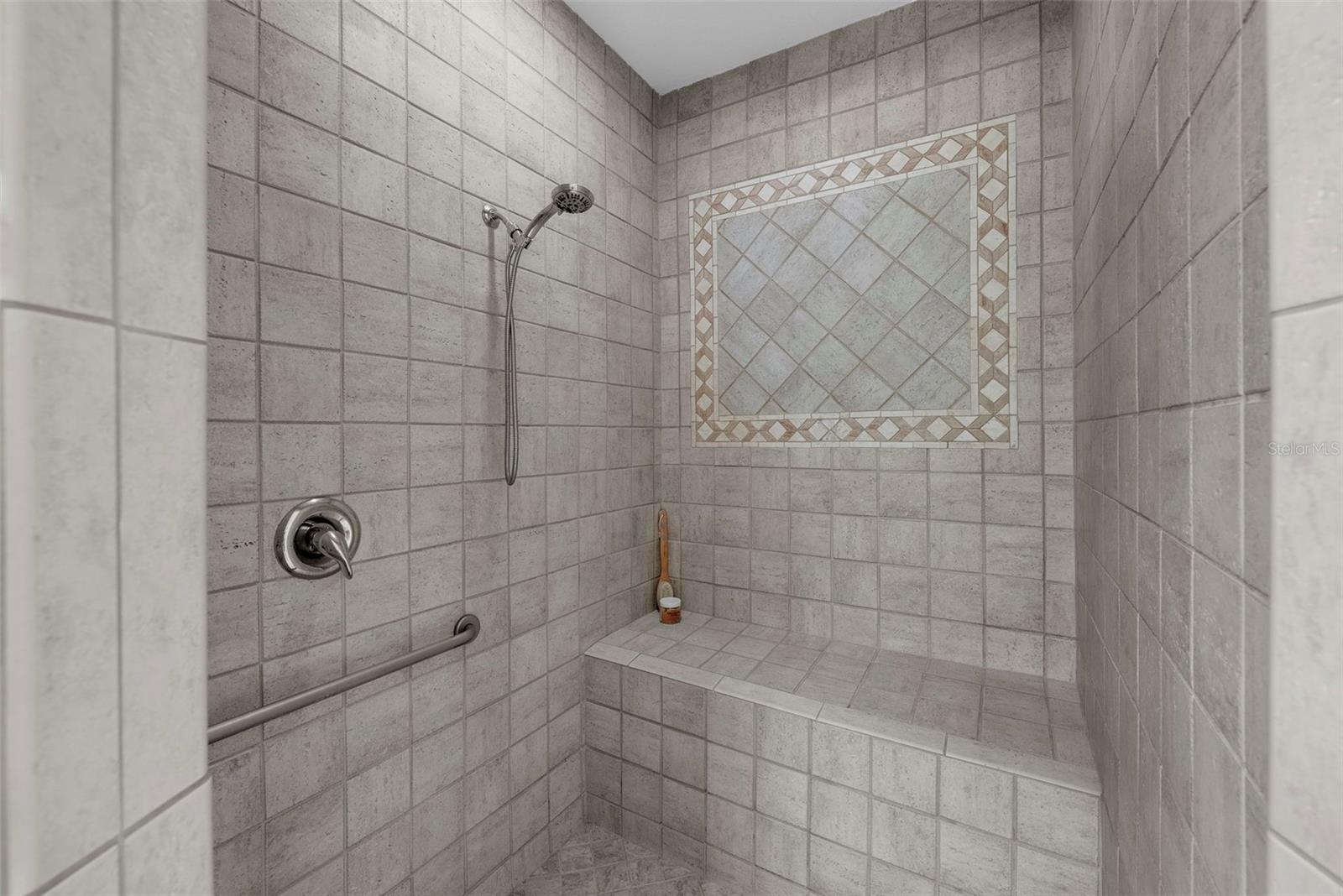 Image 20 of 59 For 8562 Acorn Ridge Court