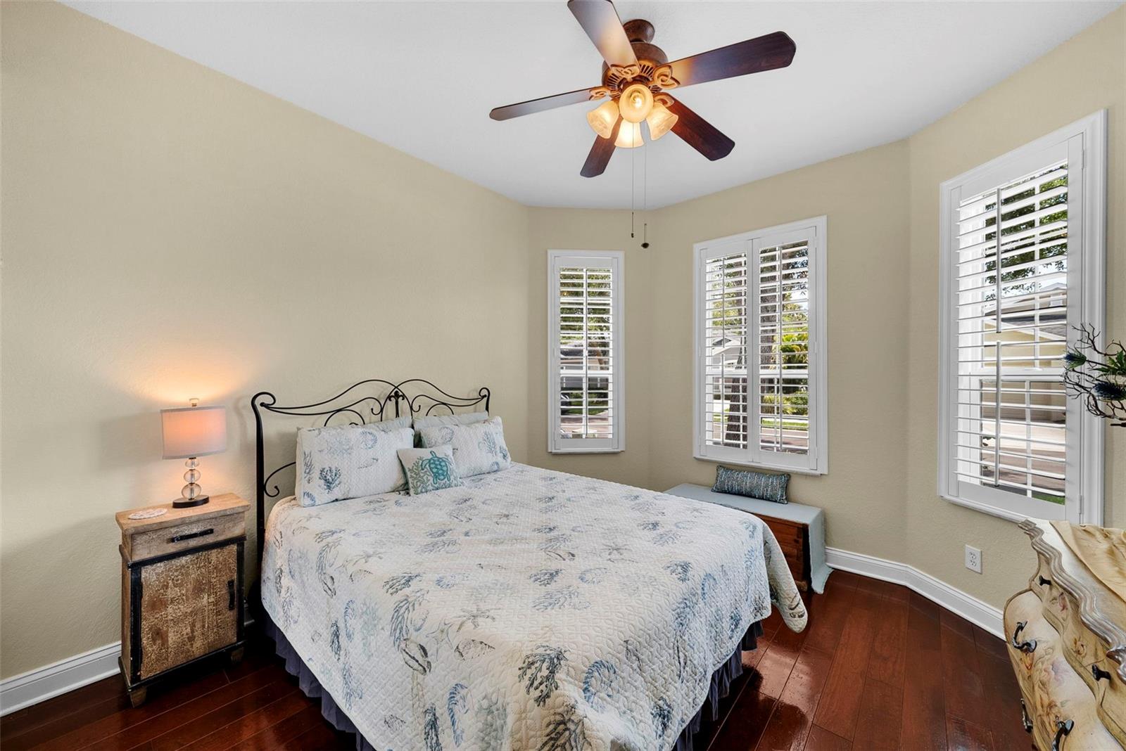 Image 29 of 59 For 8562 Acorn Ridge Court