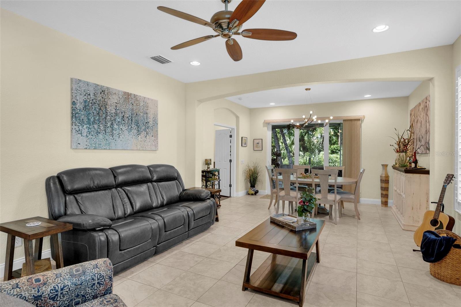 Image 7 of 59 For 8562 Acorn Ridge Court