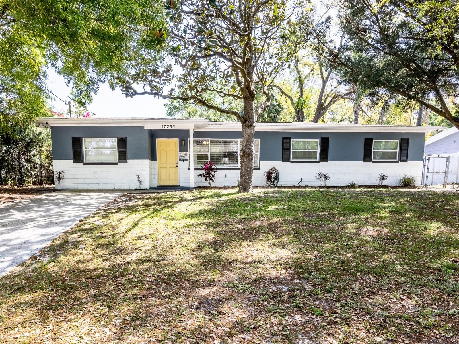 Details for 10233 Valle Drive, TAMPA, FL 33612