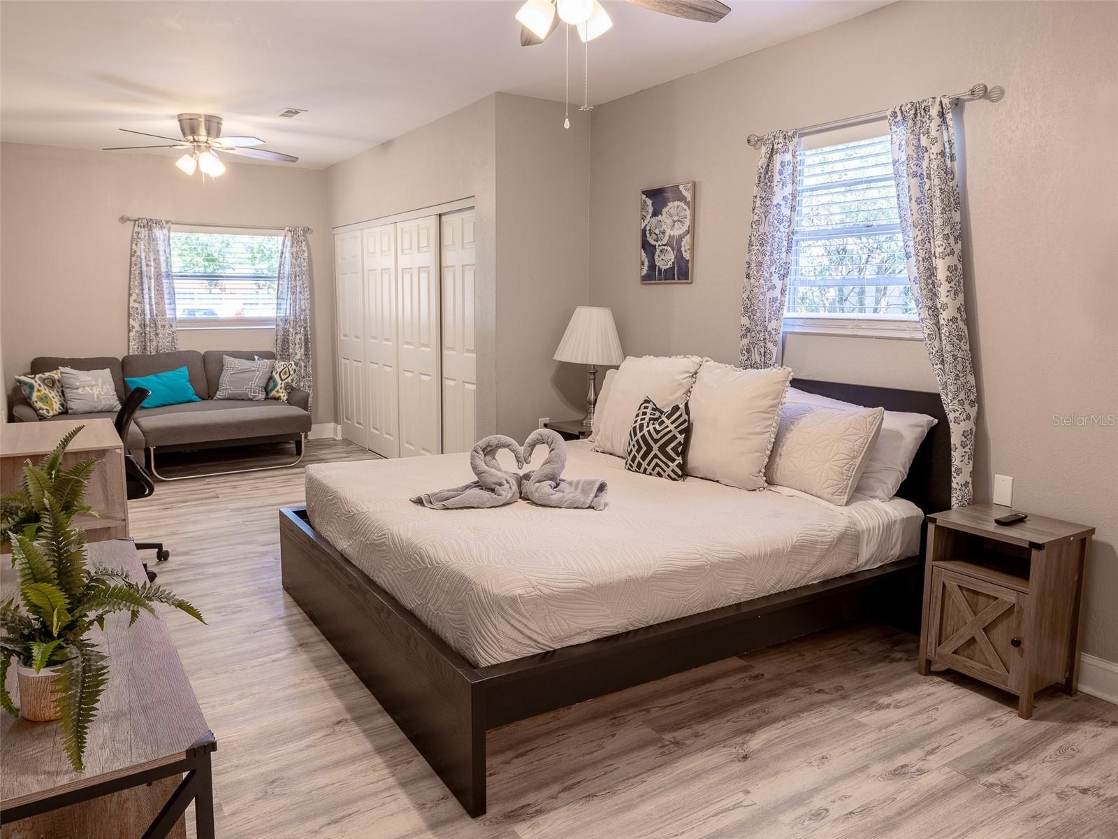 Image 11 of 11 For 10233 Valle Drive