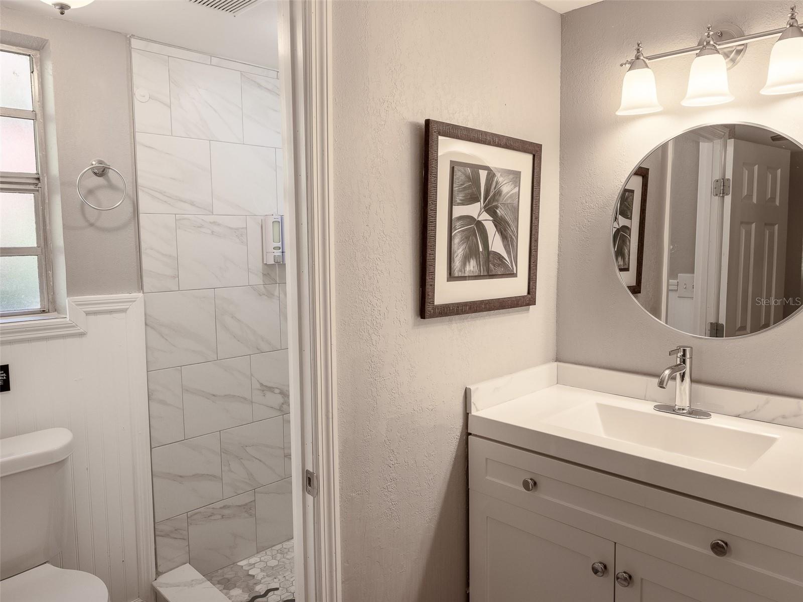 Image 6 of 11 For 10233 Valle Drive