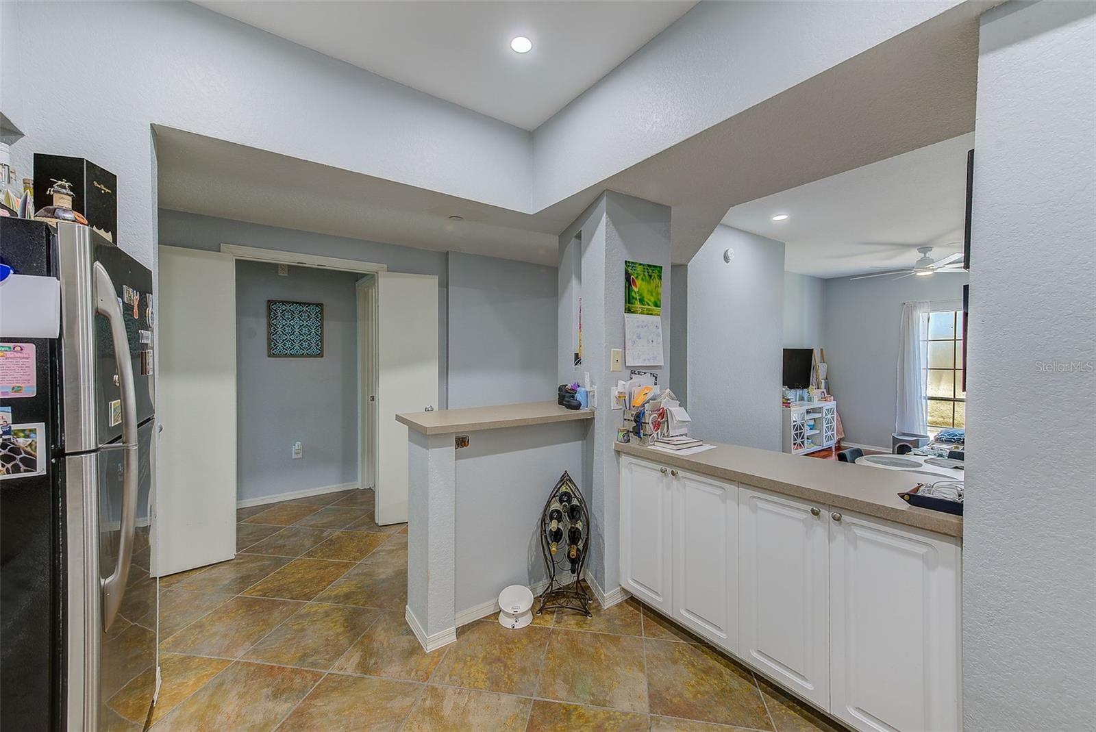 Image 6 of 39 For 402 Armenia Avenue 139a