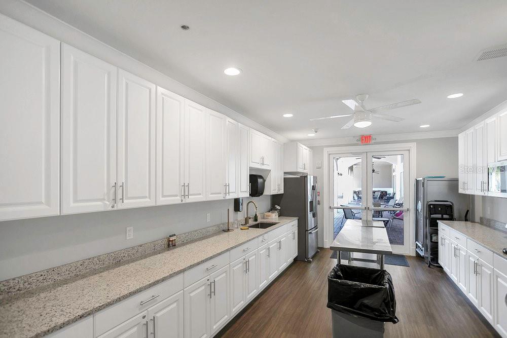 Image 62 of 75 For 6315 43rd Court E