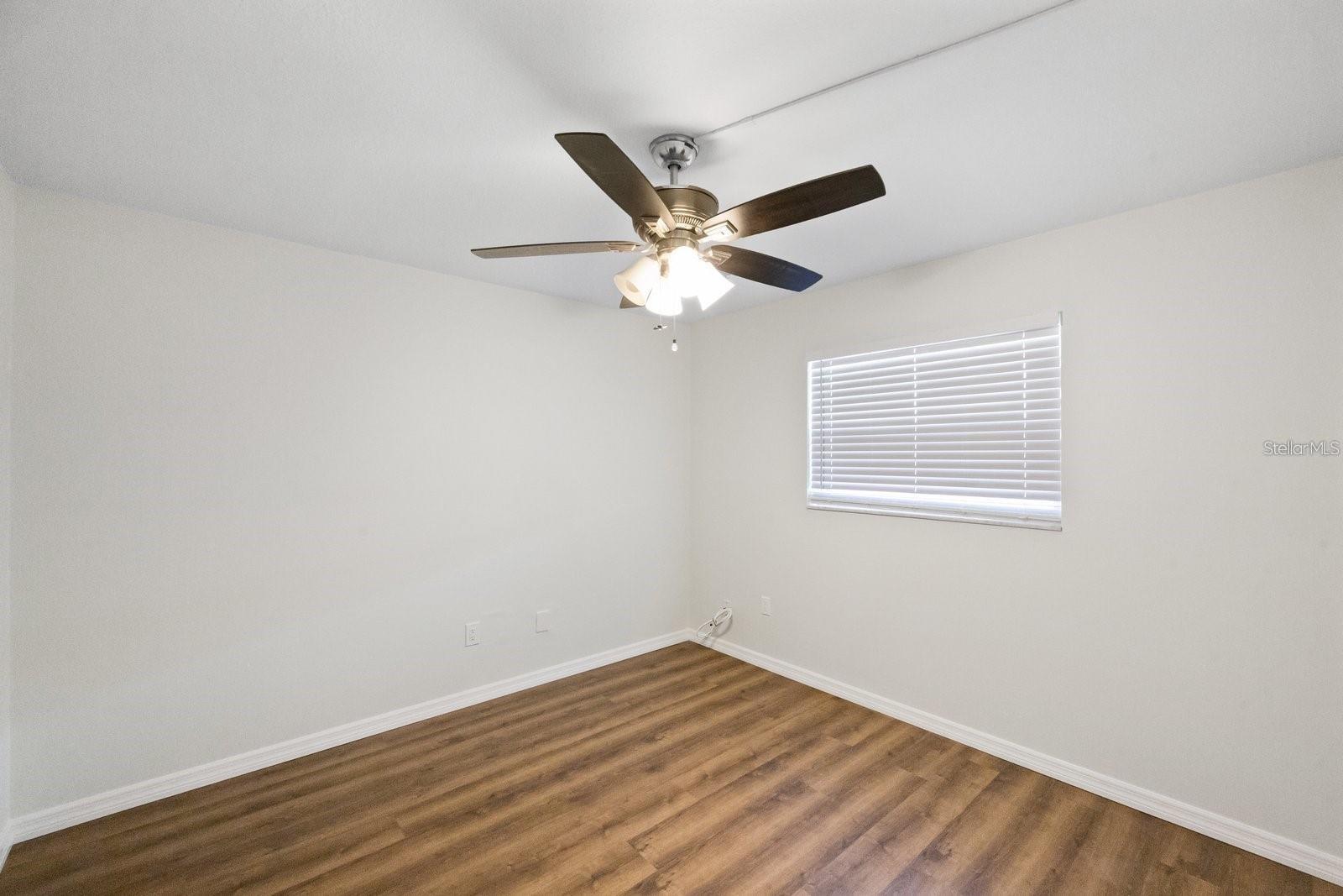 Image 11 of 17 For 715 6th Avenue Ne A