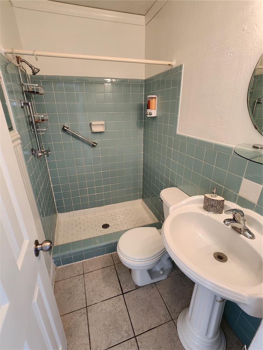 Image 11 of 18 For 155 110th Avenue 1
