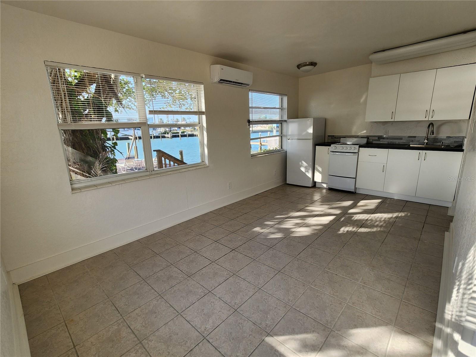 Image 4 of 18 For 155 110th Avenue 1