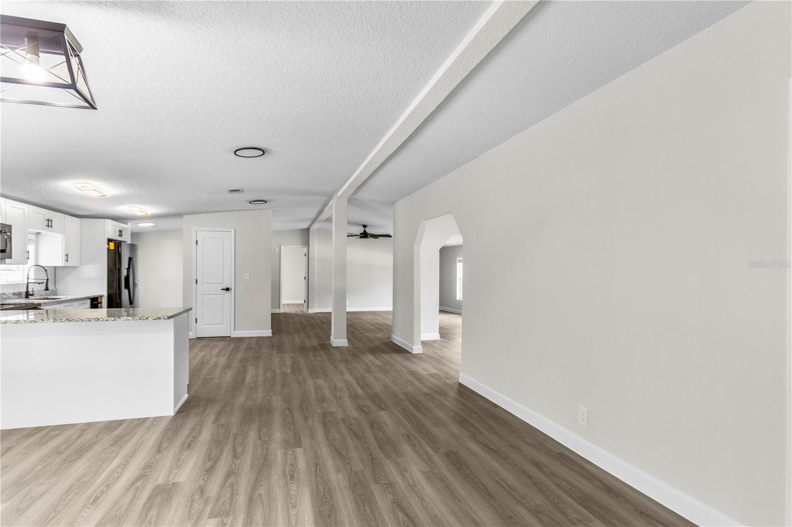 Image 31 of 35 For 17212 Oxenham Avenue