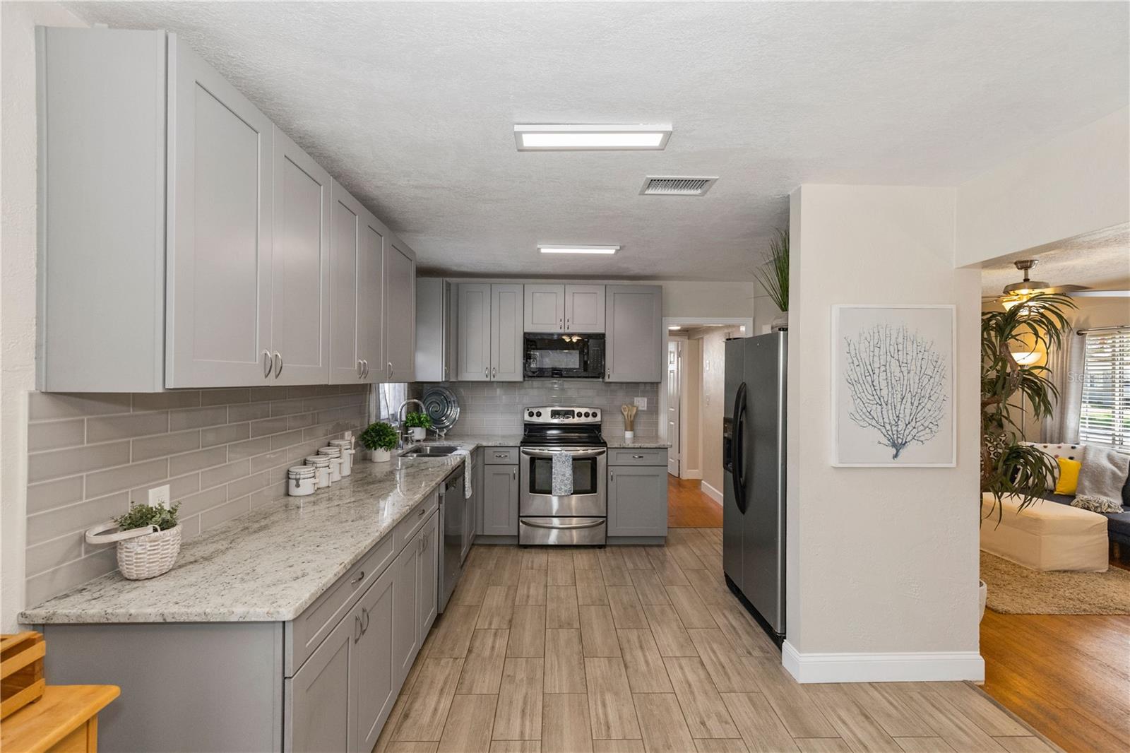 Image 10 of 45 For 6235 17th Avenue N