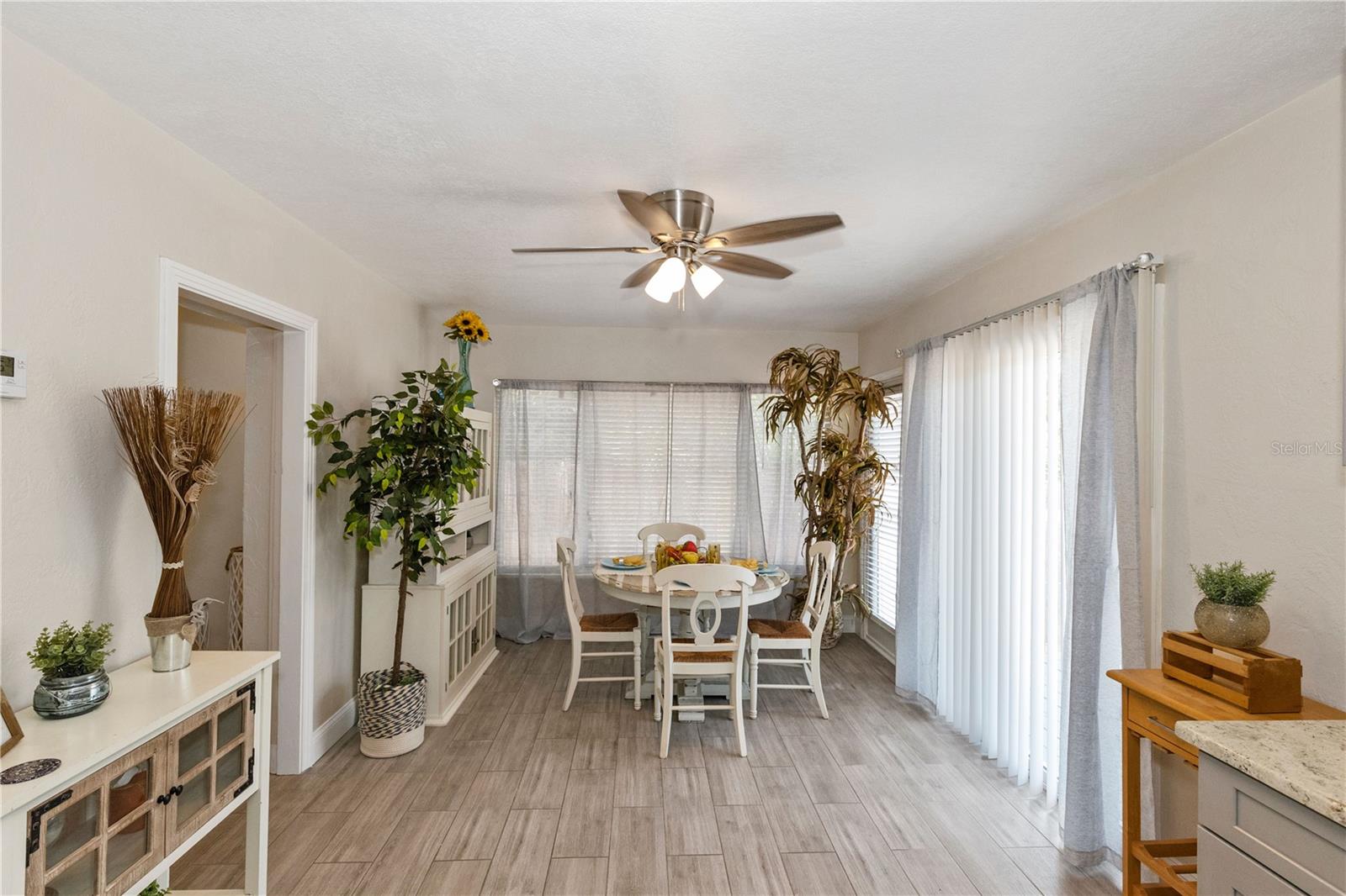 Image 11 of 45 For 6235 17th Avenue N