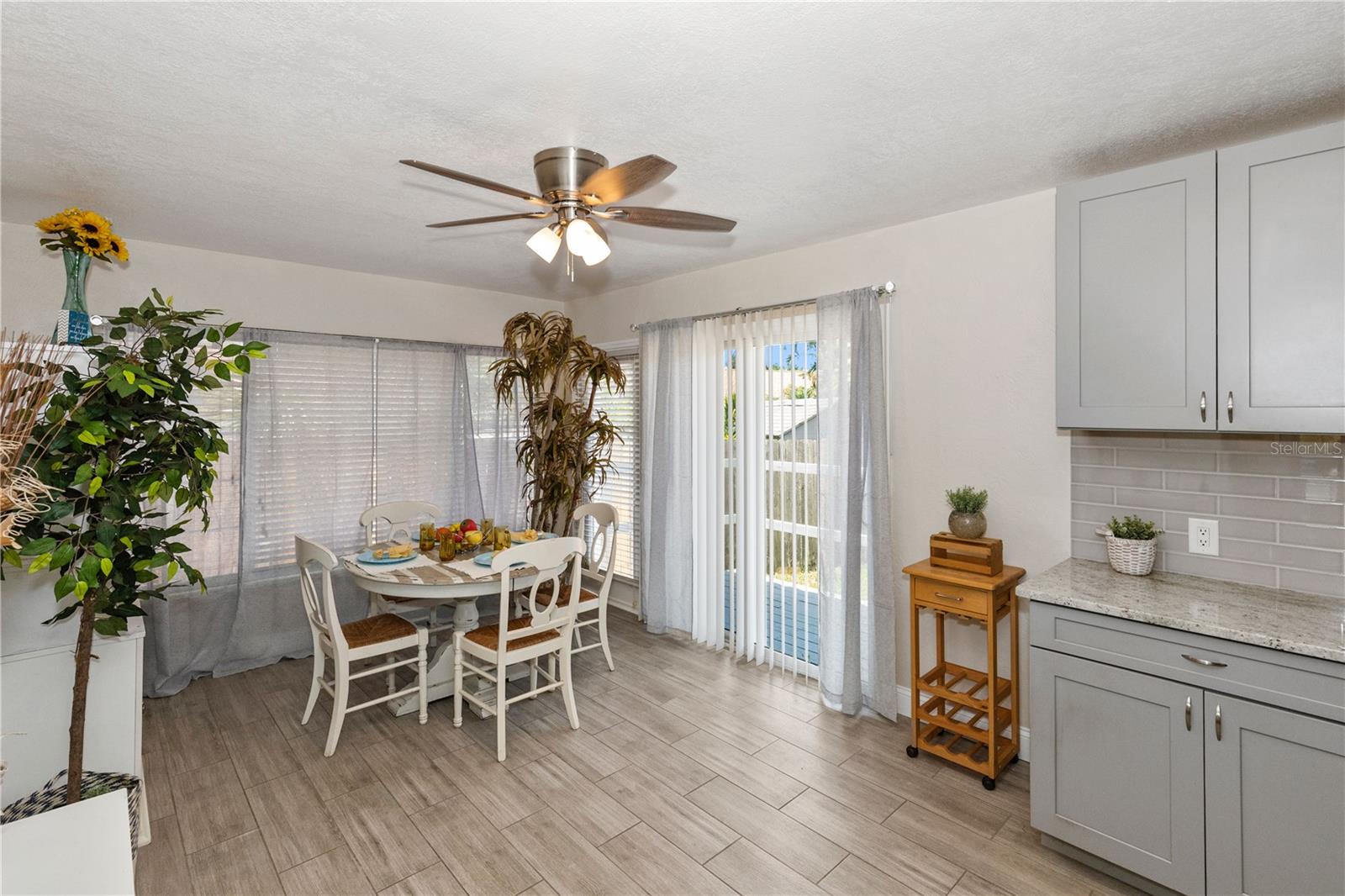 Image 14 of 45 For 6235 17th Avenue N