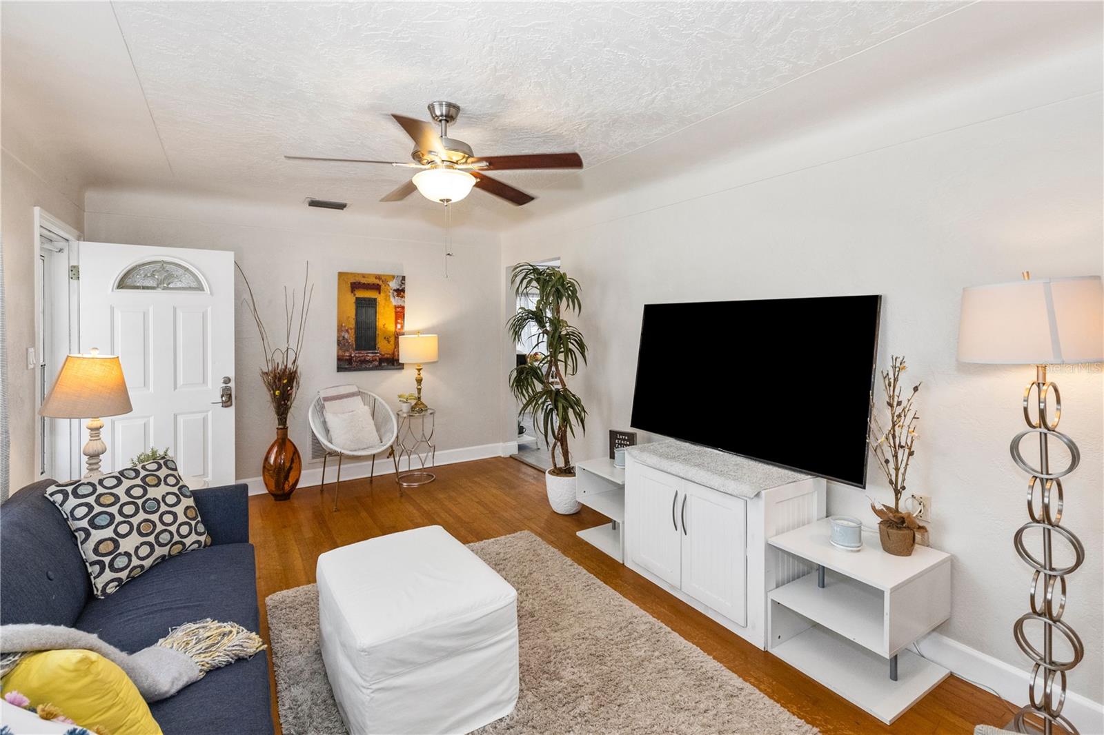 Image 15 of 45 For 6235 17th Avenue N